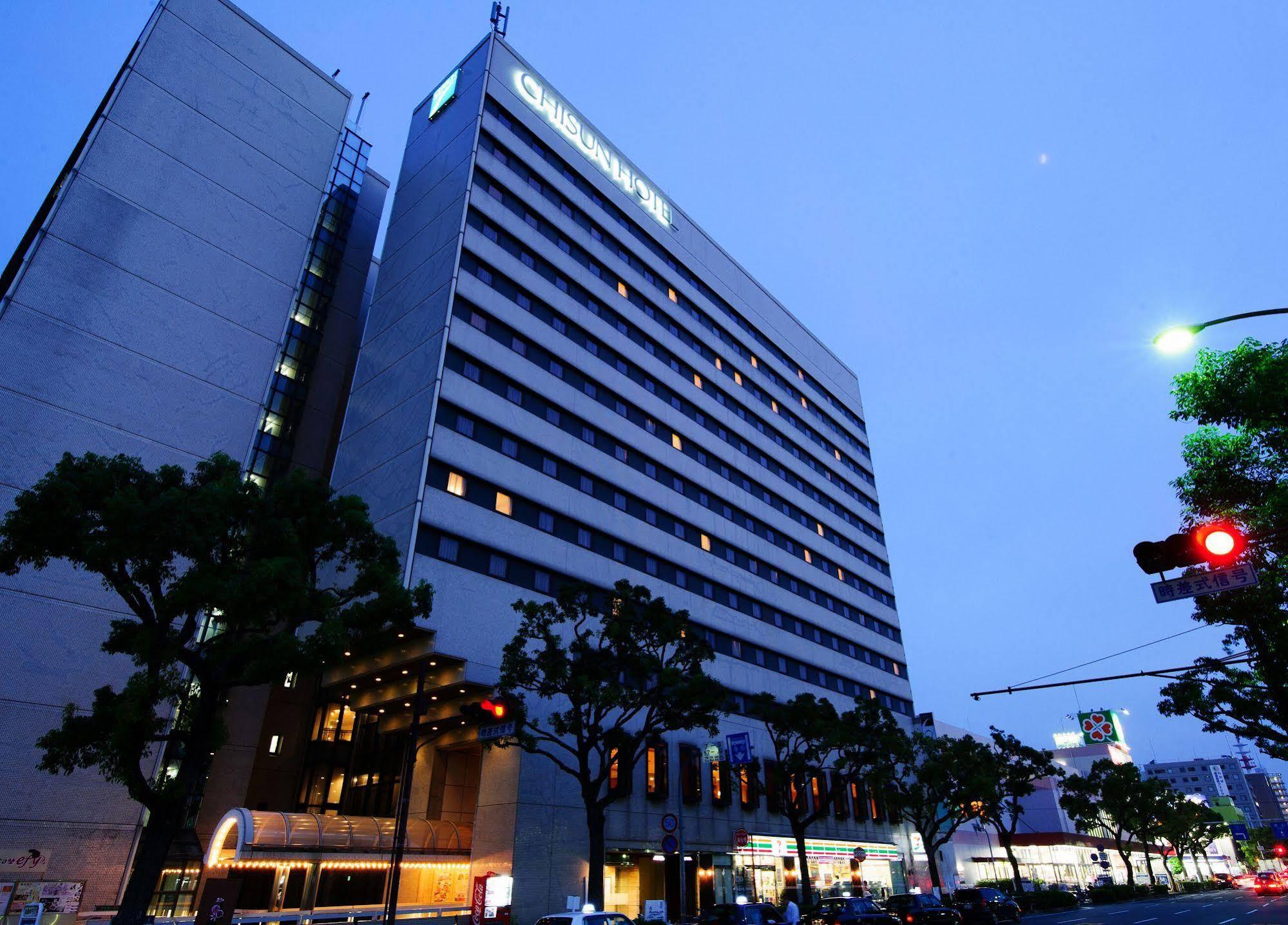 Chisun Hotel Kobe Bagian luar foto