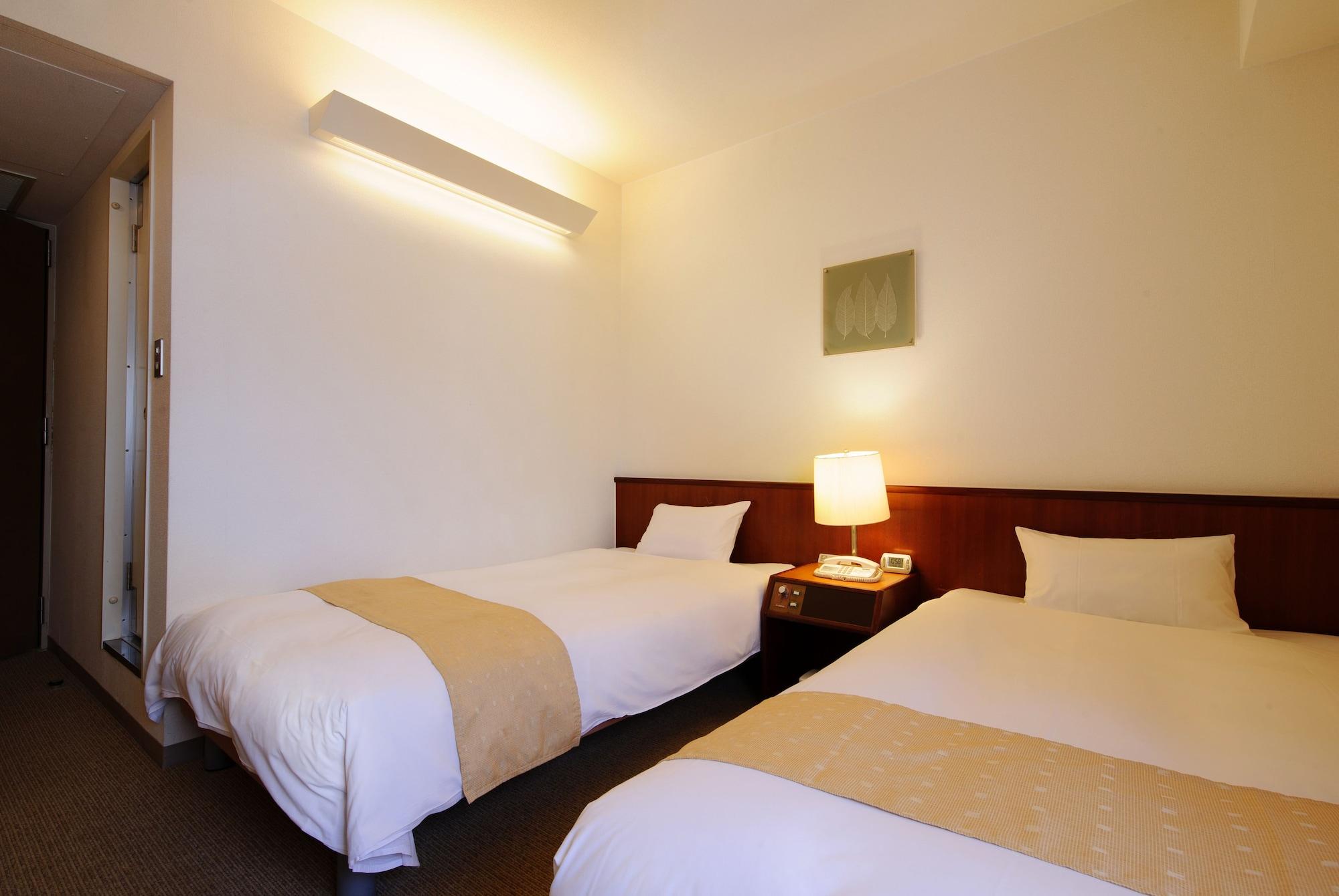 Chisun Hotel Kobe Bagian luar foto