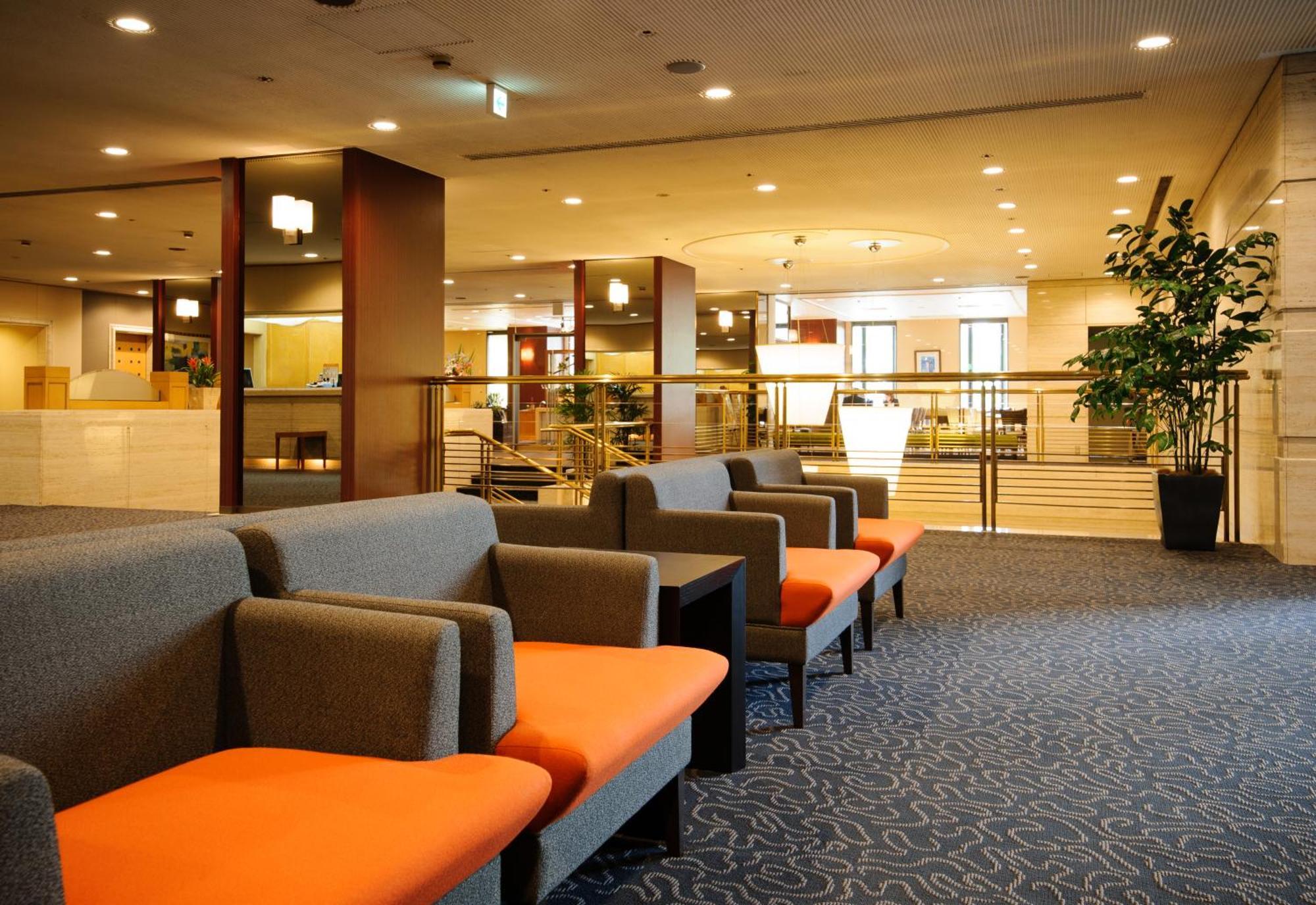Chisun Hotel Kobe Bagian luar foto