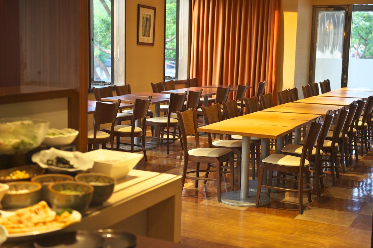 Chisun Hotel Kobe Bagian luar foto