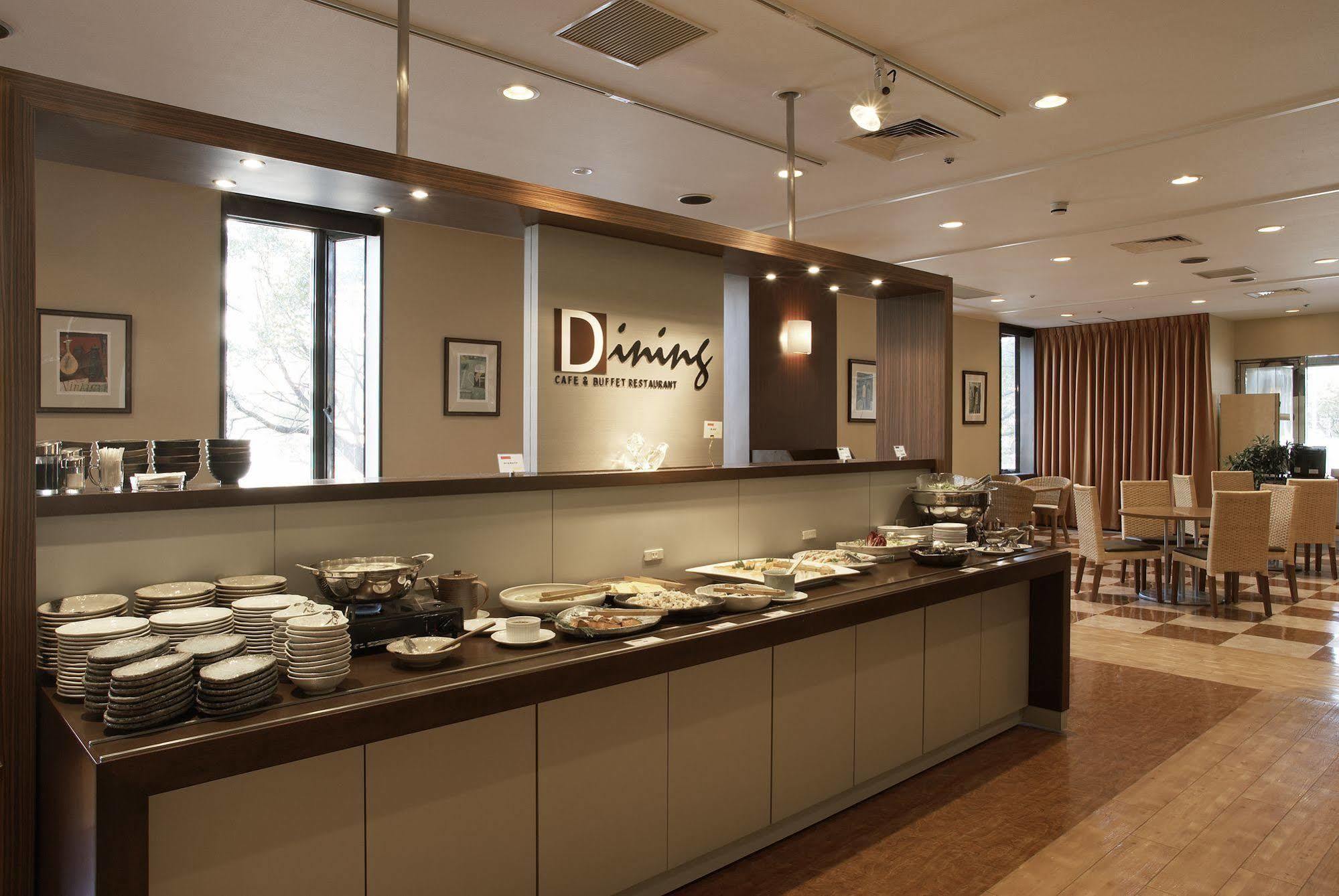 Chisun Hotel Kobe Bagian luar foto