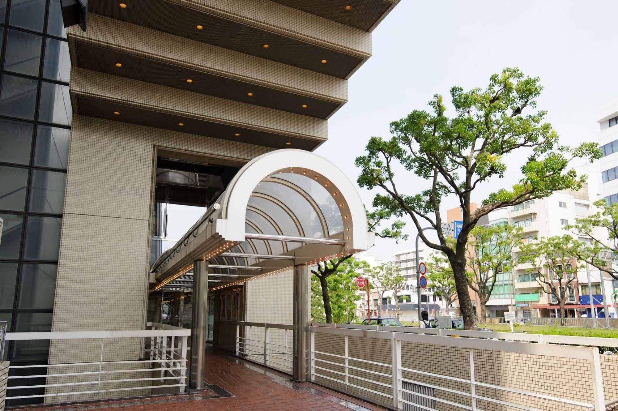Chisun Hotel Kobe Bagian luar foto