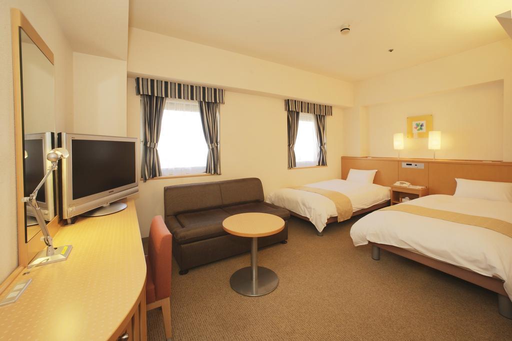 Chisun Hotel Kobe Bagian luar foto
